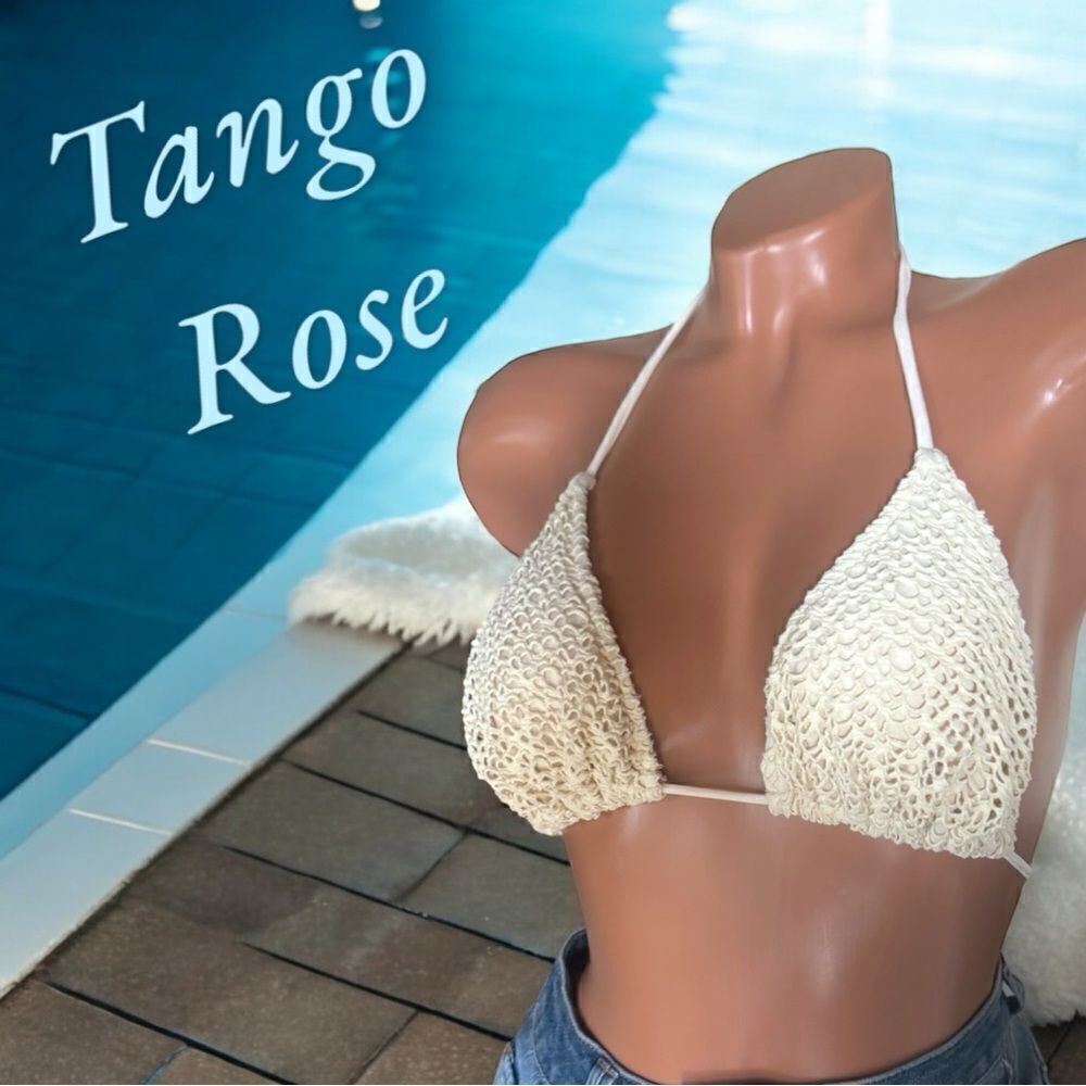 Tango Rose Swimwear l Cream Slide Triangle Crocheted Lined Bikini Top l S l EUC